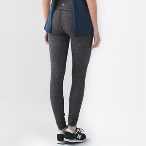 Lululemon herringbone wunder under black / grey leggings full length